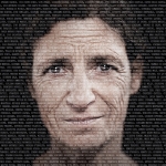 I volti intensi delle donne del digiuno alla Feltrinelli di Latina