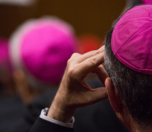 Subito una commissione d’inchiesta sulla pedofilia nella Chiesa e apertura degli archivi segreti delle diocesi: la lettera del Coordinamento ItalyChurchToo alla Conferenza episcopale