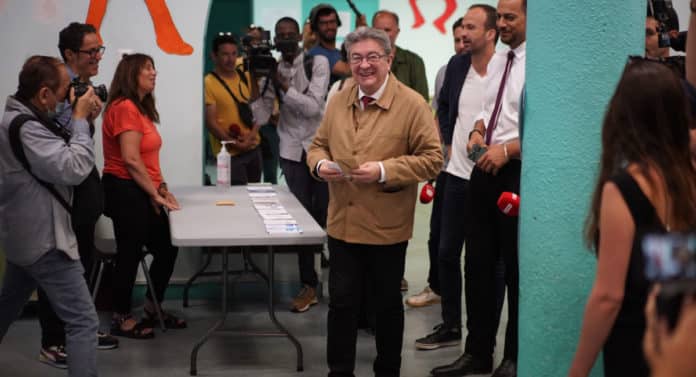 Elezioni legislative in Francia, Jean-Luc Melenchon al voto