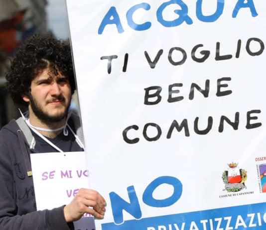 Giù le mani dall’acqua pubblica del “modello Napoli”