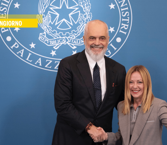 Piva nel sacco a Villa Pamphilj: il grande naufragio albanese