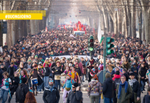 La piazza, la melma, il potere