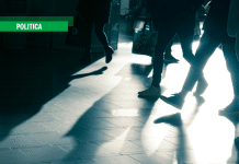 Prima è toccato ai giudici “di sinistra”, poi ai giornalisti, agli artisti, ai manifestanti, agli studenti. Ora agli insegnanti. Schedateci tutti