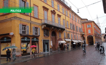 La destra e il crimine di Modena, o la fabbrica – razzista – della colpa collettiva