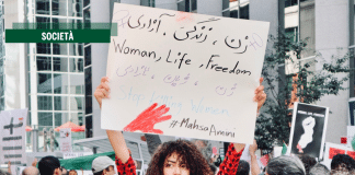 Iran, le donne non si arrendono al regime e a Trump
